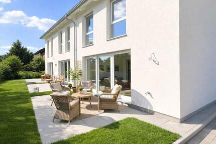 Mitten in der Stadt - Stilvolles Reiheneckhaus im Erstbezug! - Sindelfingen