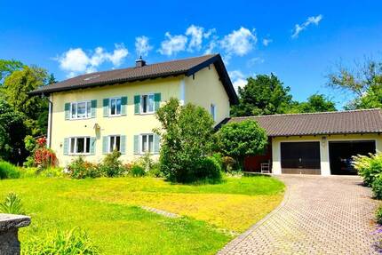 Chramantes Zweifamilienhaus im Herzen von Waldkraiburg!