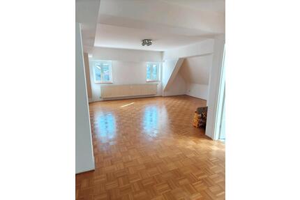 Mietwohnung Galeriewohnung 70qm mit Garage ab 01.04.2026 - Velden