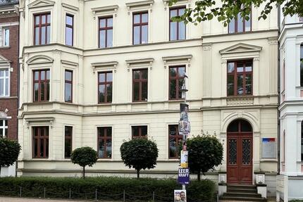 Charmante 2-Zimmer-Dachgeschosswohnung in zentraler Lage am Pfaffenteich - Schwerin Altstadt