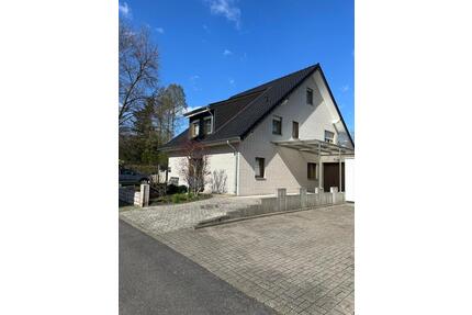 Zweifamilienhaus - Ruhe und Komfort! Maklerfrei! - Korschenbroich