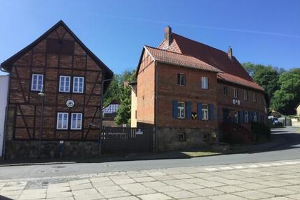 Charmante Wohnung in Börnecke - 300,00&nbsp;EUR Kaltmiete, ca.&nbsp; 59,14&nbsp;m&sup2; in Blankenburg (Harz) (PLZ: 38889)