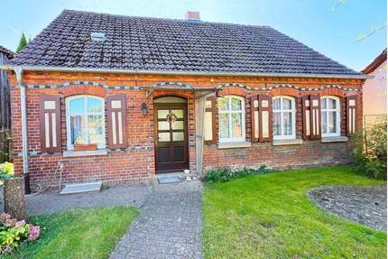 ...mit Schmiedeatelier - 78.000,00&nbsp;EUR Kaufpreis, ca.&nbsp; 72,00&nbsp;m&sup2;&nbsp;Wohnfl&auml;che in Aland (PLZ: 39615) Pollitz