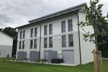 Wohnung zum Mieten in Freilassing 778,13 € 55.01 m²