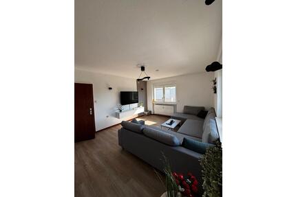 Freundliche, sanierte Wohnung, die im ersten OG liegt. - Lambsheim