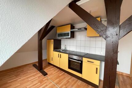 2-Zimmer Wohnung Dachgeschoss Anklam mit Stellplatz und EBK