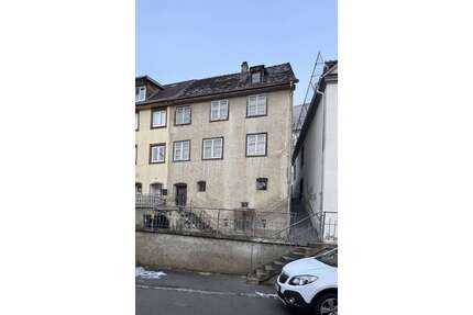 Haus zum Kaufen in Meßkirch 90.000,00 € 160 m²