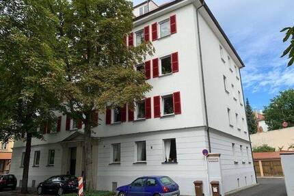 BA - Haingebiet: 3-Zimmer-Dachgeschosswohnung mit Balkon - Bamberg