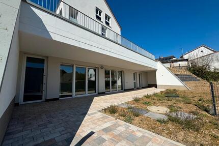 Neubau 2 Zi. Eigentumswohnung - große Terrasse und Gartenanteil - Eppingen