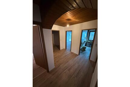 Mietwohnung in Beuren - 1.100,00&nbsp;EUR Kaltmiete, ca.&nbsp; 98,00&nbsp;m&sup2; in Gevenich (PLZ: 56825)