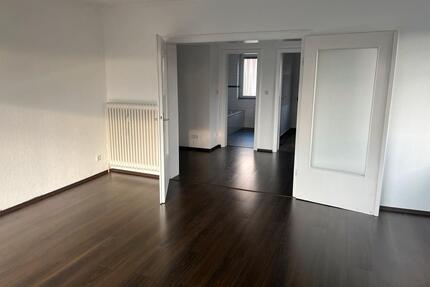 Schöne und helle 3 Zimmer Wohnung mit 80qm in 31275 Lehrte