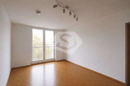 Wohnung zum Kaufen in Freiburg 140.000,00 € 24.39 m²
