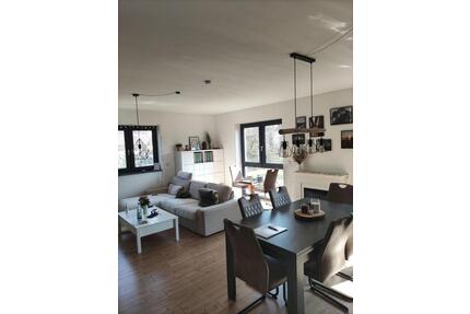 2 Zimmerwohnung mit Einbauküche und Balkon - Hüttenberg
