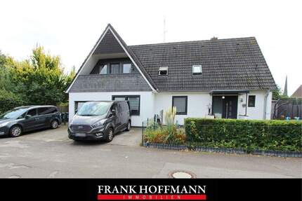 Attraktives Zweifamilienhaus - vermietet - mit Wärmepumpe und neuen Fenstern in Barmstedt