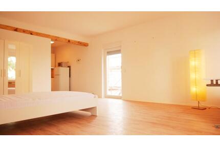 Von Privat: möblierte 1 ZKB, mit EBK und Stellpatz (R15) - Bockenheim an der Weinstraße