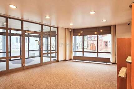 Einzelhandel in Billigheim-Ingenheim 924,00 € 108.7 m²