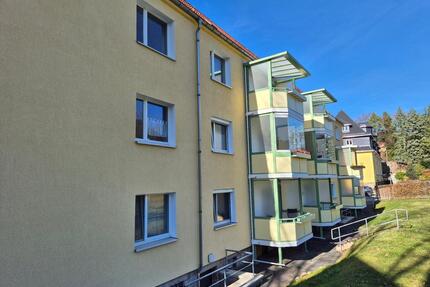 +++Familien-Wohnung in Siedlungslage mit Einbauküche+++ - Hohenstein-Ernstthal