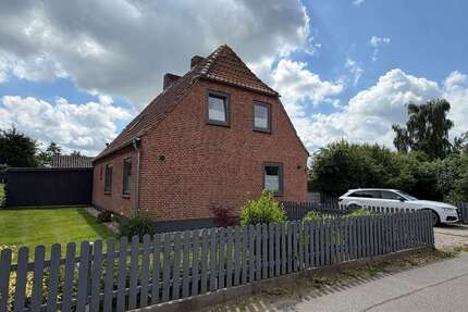 Haus zum Kaufen in Rieseby 299.000,00 € 105 m²