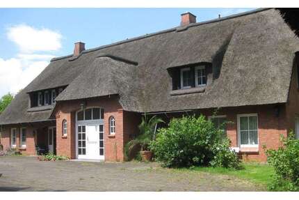 Haus zum Kaufen in Oersdorf b. Kaltenkirchen 1.090.000,00 € 468 m²