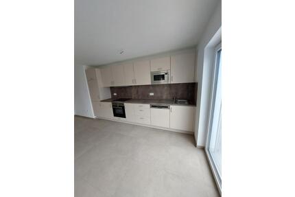 Neubau Ersbezug 4-Zi EG Wohnung - Schwandorf