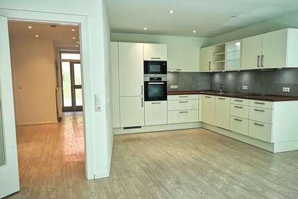 Haus zum Mieten in Hamburg 1.695,00 € 106 m²
