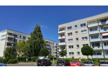 1 RAUM WOHNUNG IN NEUBRANDENBURG ZU VERMIETEN