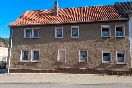 Einfamilienhaus mit Grundstück (sanierungsbedürftig) - Kyffhäuserland