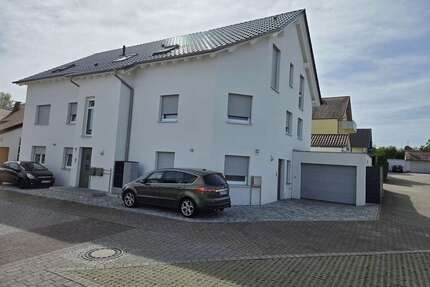 Wohnung zum Mieten in Stettfeld 990,00 € 82 m²