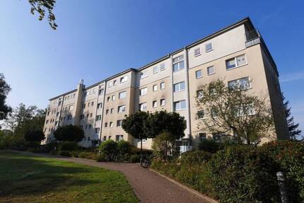2,5 Zimmer-Wohnung mit Balkon - 700,00&nbsp;EUR Kaltmiete, ca.&nbsp; 66,70&nbsp;m&sup2;&nbsp;Wohnfl&auml;che in Uetersen (PLZ: 25436)