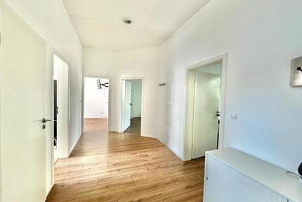 WG-Neugründung im sanierten Altbau mit 2 Bädern - Frankfurt am Main Unterliederbach
