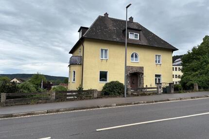 Mietwohnung Nabburg - 950,00&nbsp;EUR Kaltmiete, ca.&nbsp; 89,00&nbsp;m&sup2; in Nabburg (PLZ: 92507)