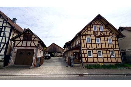 Haus zum Kaufen in Bad Colberg-Heldburg Holzhausen 175.000,00 € 187.32 m² - Bad Colberg-Heldburg / Holzhausen