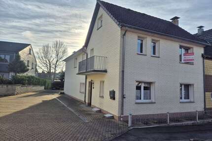 Haus zum Kaufen in Rösrath Forsbach 329.000,00 € 122 m² - Rösrath / Forsbach