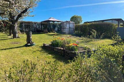 Kleingarten in Apolda (Oberrossla) – 500 m² mit massiver Laube