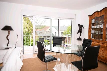 Moderne 3-Zimmer Neubauwohnung mit Balkon und offener Küche Bj.22 - Bad Kissingen