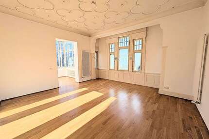 Wohnung zum Mieten in Stuttgart 3.277,00 € 196 m²
