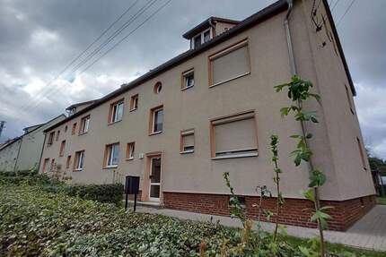 1. Kaltmiete frei ! Sonnige 2 Zimmer-Whg. im Dachgeschoss mit Garten - Bad Düben