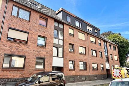 lichtdurchflutete 2-Zimmerwohnung mit Westbalkon & KFZ-Stellplatz - Bremerhaven Mitte