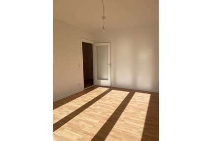 Wohnung zum Mieten in Kiel 420,00 € 49.39 m²