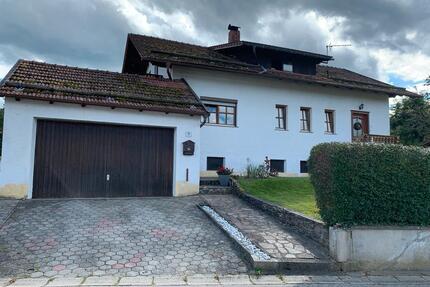 Einfamilienhaus - 215.000,00&nbsp;EUR Kaufpreis, ca.&nbsp; 101,00&nbsp;m&sup2; in Arrach (PLZ: 93474)