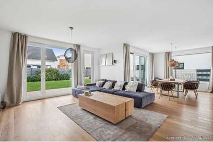 Haus zum Kaufen in Bruchköbel 1.550.000,00 € 292 m²