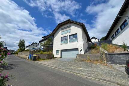 Haus zum Kaufen in Mudersbach 499.000,00 € 180 m²