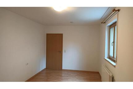 2 Zimmerwohnung in Parsberg - 575,00&nbsp;EUR Kaltmiete, ca.&nbsp; 67,00&nbsp;m&sup2; in Parsberg (PLZ: 92331)