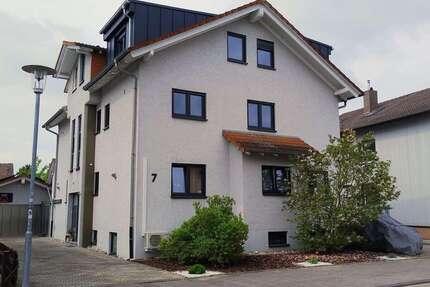 Wohnung zum Kaufen in Forst 267.000,00 € 97 m²