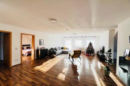 3Zi.Whg mit 2Balkonen&Stellplatz in Rednitzhembach bei Schwabach