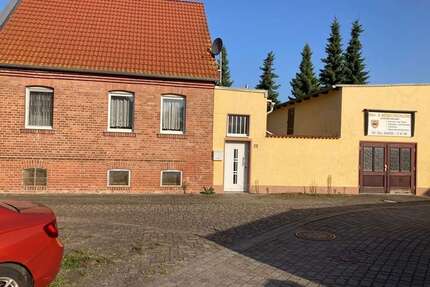 Haus zum Kaufen in Bernburg (Saale) 59.000,00 € 90 m²