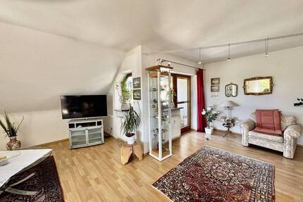 Wohnen mit Seeblick - Dachgeschosswohnung in Muhr am See