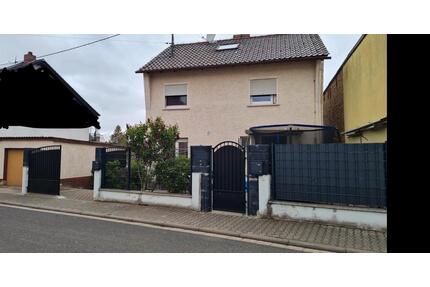 Einfamilienhaus mit Einliegerwohnung - Mommenheim