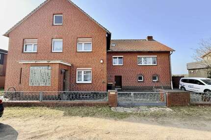 Haus zum Kaufen in Neustadt am Rübenberge 249.000,00 € 227 m²