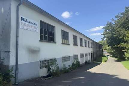 Haus zum Kaufen in Breitscheidt 270.000,00 € 410 m²